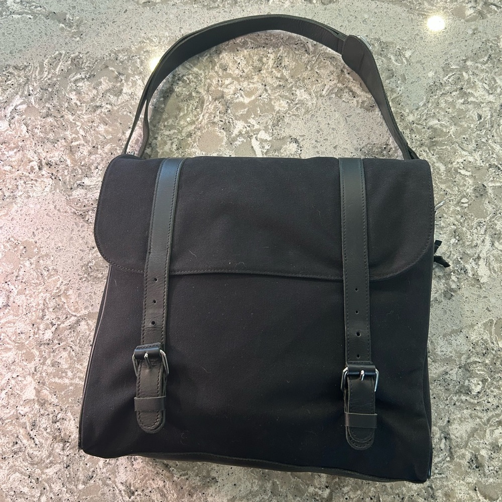 Roots, leather and canvas messanger bag